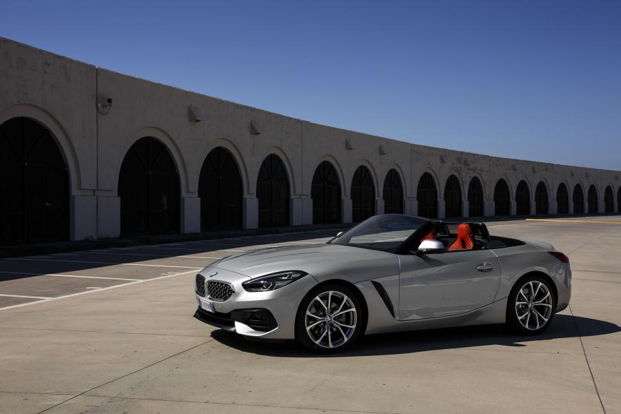 BMW Z4 sDrive20i (G29) 2019 года  (WW) (фото 8 из 11)